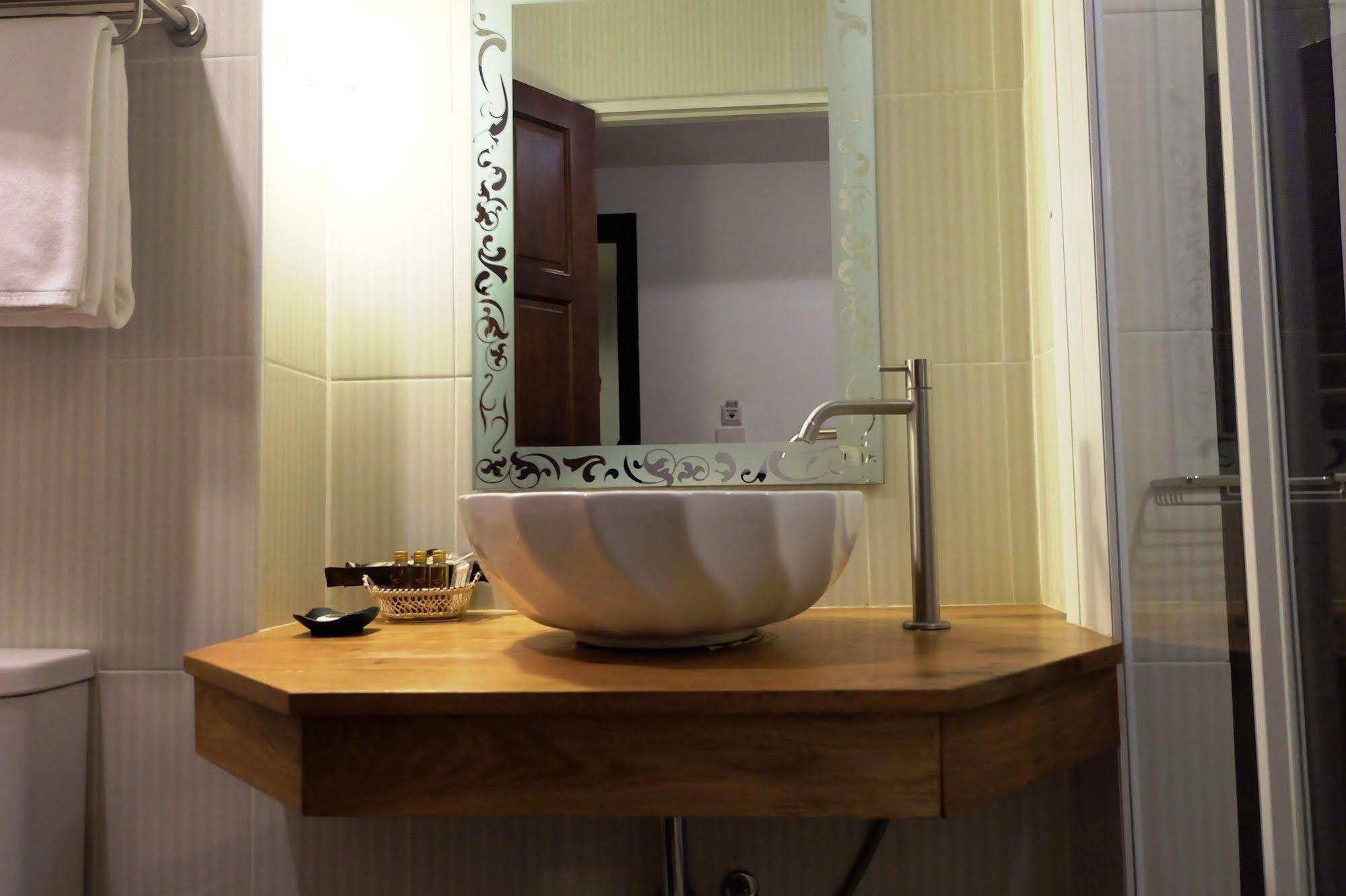 Cozy@9Hotel&Kitchen Bangkok Esterno foto